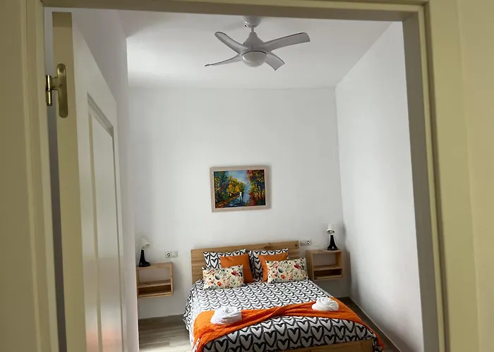 Alzira Bonita Apartamento B Con Patio, La Casella